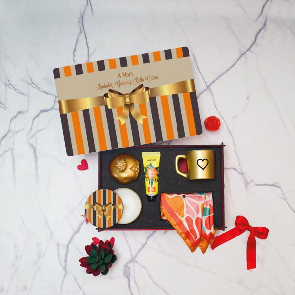 v_3628_kadinlar-gunu-vip-set_ZEYFc